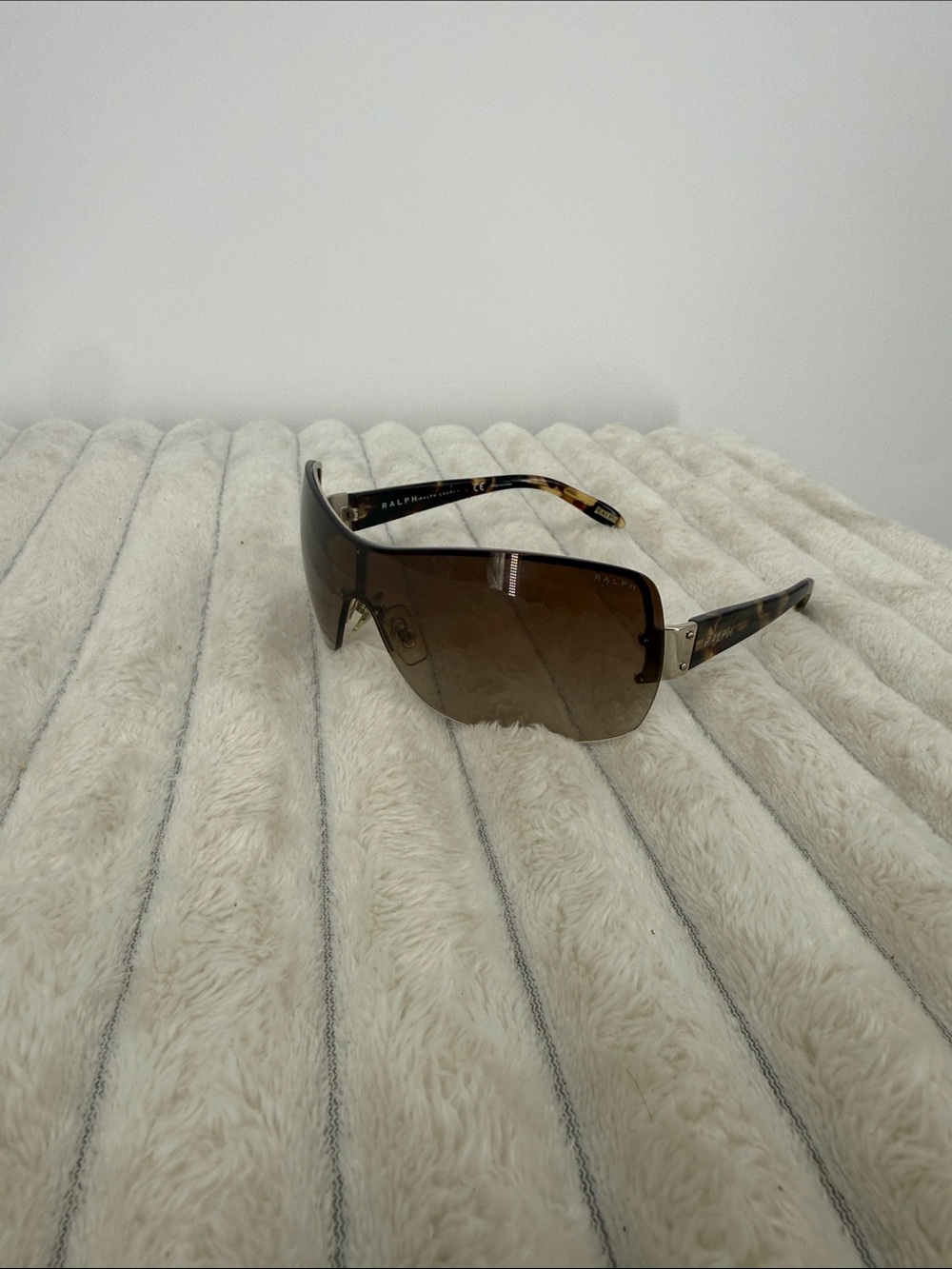 Ralph Lauren Y2K style sunglasses RA4085 tortious shell